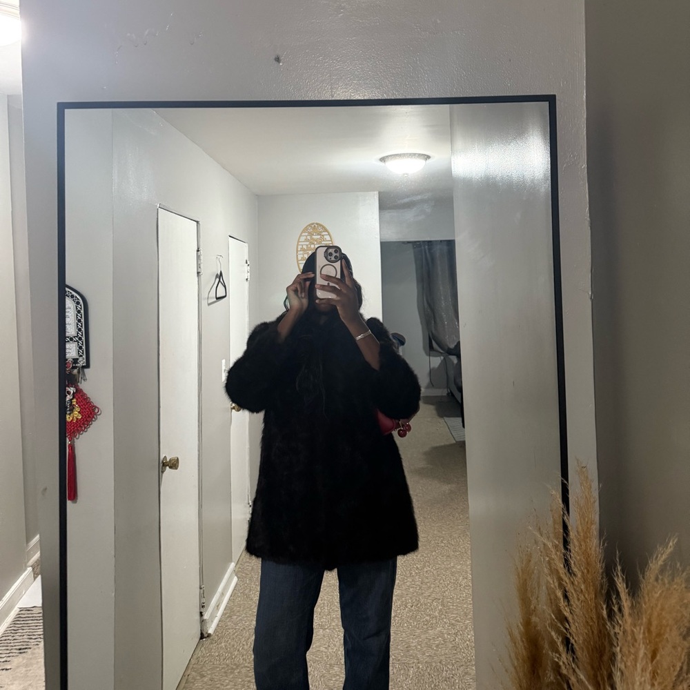 Saga fur mink coat - Picture 15 of 15
